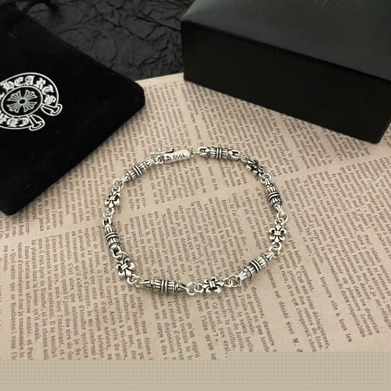 Ch**me He**ts bracelets